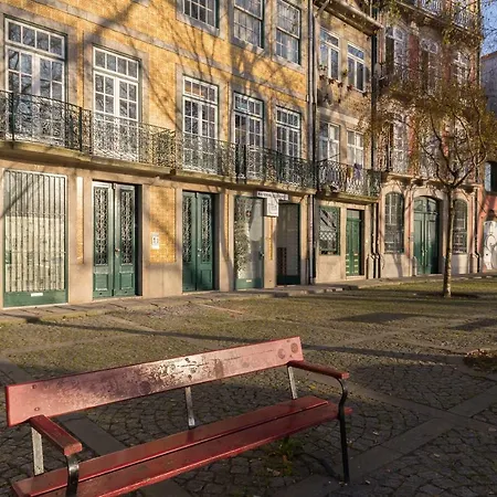 Virtudes Flat * Oporto